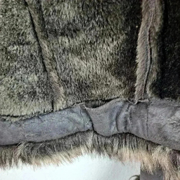 New York Classic Faux fur Jacket Size Medium - Picture 13 of 13